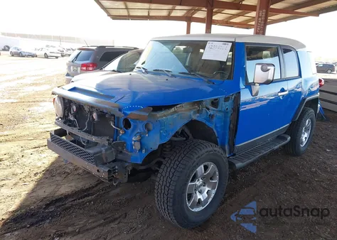 2007 Toyota Fj Cruiser z USA, uszkodzony, nr VIN JTEBU11F070072067